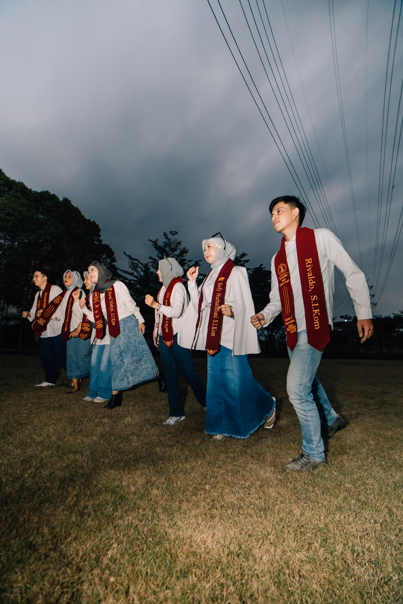 Foto layanan Graduation Session