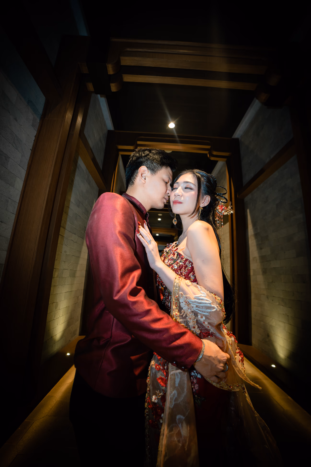 Dokumentasi momen engagement dan pernikahan